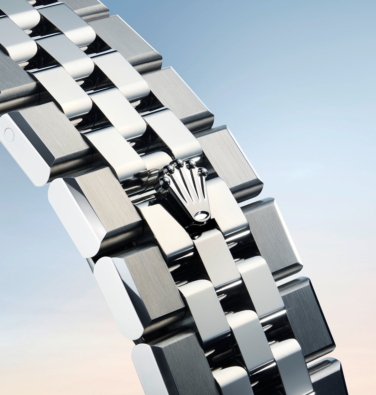 rolex-new-watches-2025-the-land-dweller-bracelet_m127334-0001_2501fj_005-landscape rolex-new-watches-2025-the-land-dweller-bracelet_m127334-0001_2501fj_005-landscape