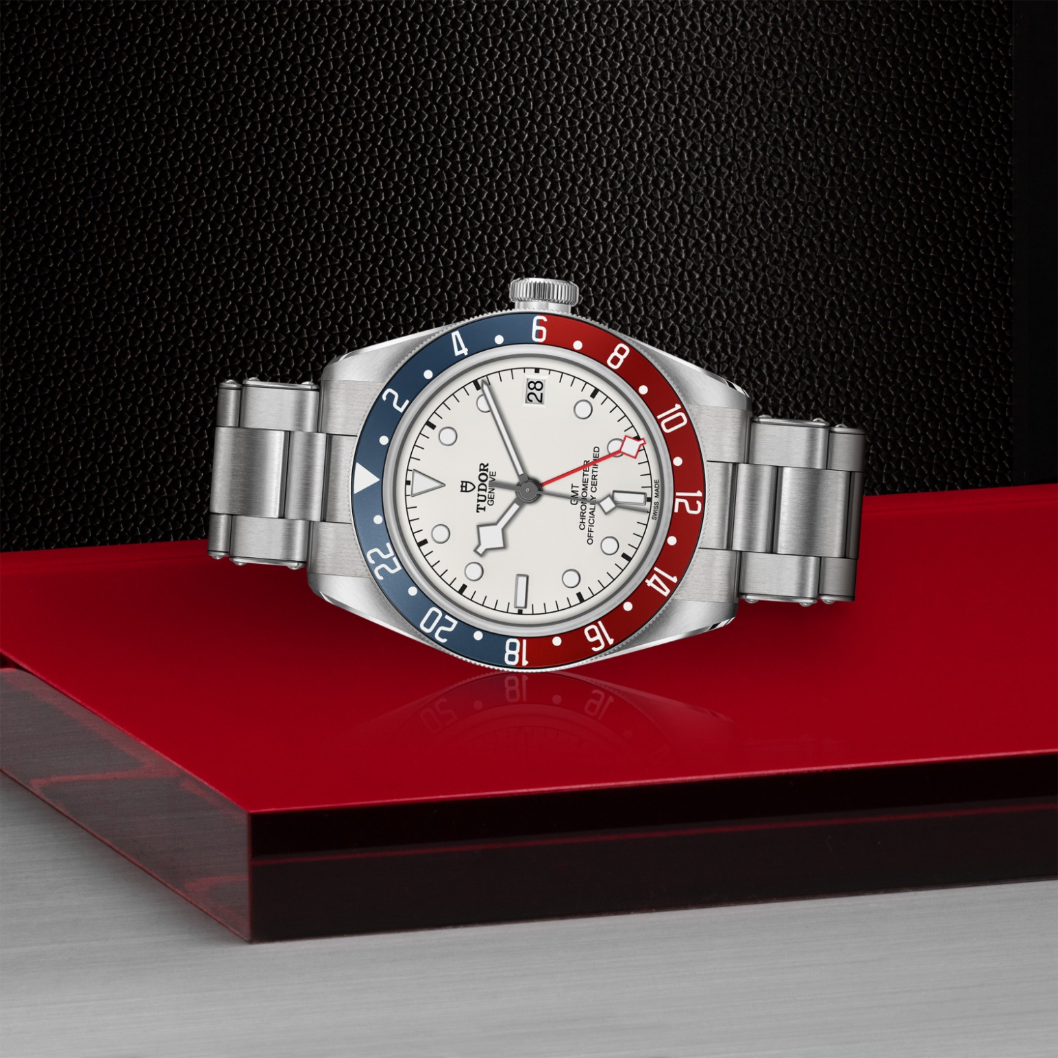 m79830rb-0010.jpg m79830rb-0010.jpg