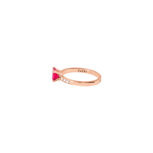 DAC3001_HEART_DSR9R_040_Dodo_heart-ring-rose-gold-synthetic-ruby-white-diamonds.png