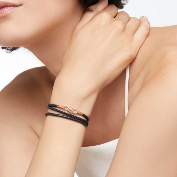 DBB9008_KNOT0_LEN9R_100_Dodo_nodo-bracelet-9k-rose-gold-black-leather.jpg