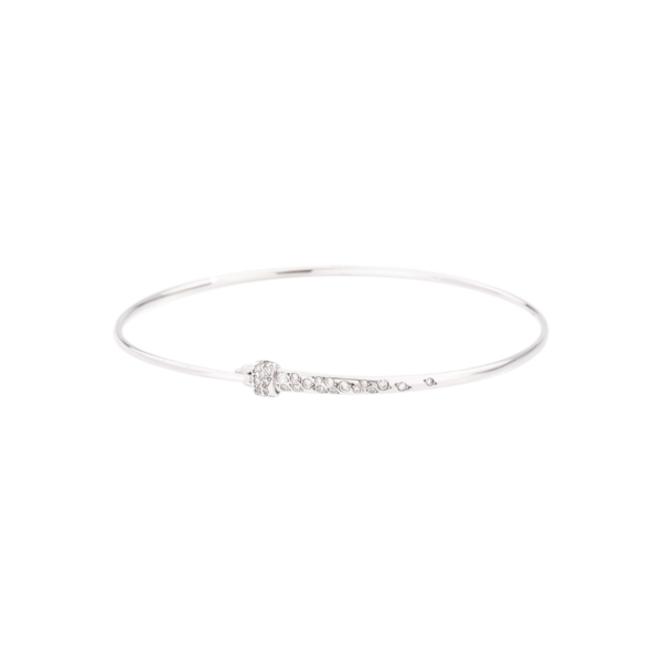 DBC2006_BANGL_DB0OB_010_Dodo_precious-essentials-bangle-with-stopper-white-diamonds-18k-white-gold.png