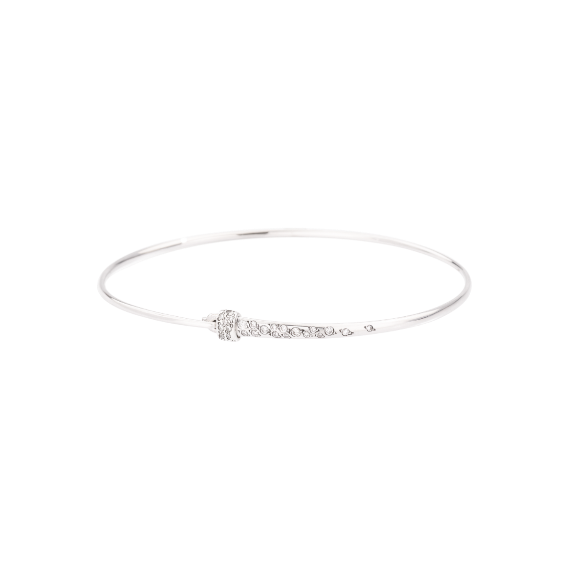 DBC2006_BANGL_DB0OB_010_Dodo_precious-essentials-bangle-with-stopper-white-diamonds-18k-white-gold.png