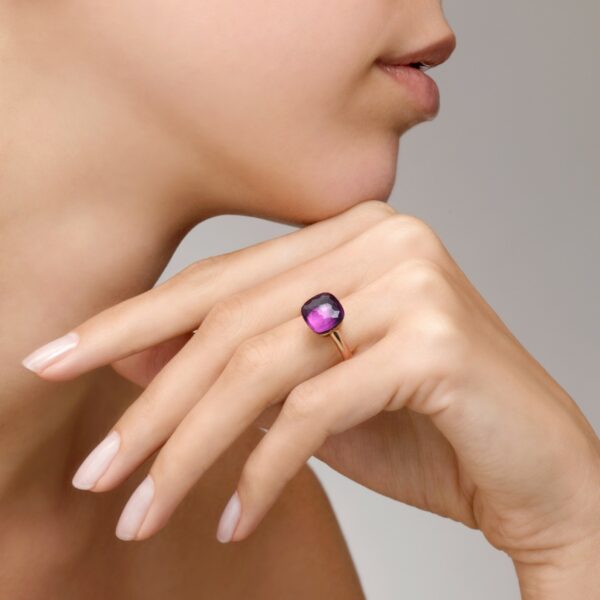 PAA1100_O6000_000OI_100_Pomellato_ring-nudo-classic-rose-gold-18kt-white-gold-18kt-amethyst.jpg