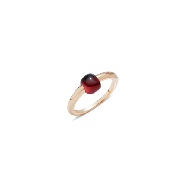 PAB0041_O7000_000OG_010_Pomellato_ring-m'ama-non-m'ama-rose-gold-18kt-garnet-diamond.png