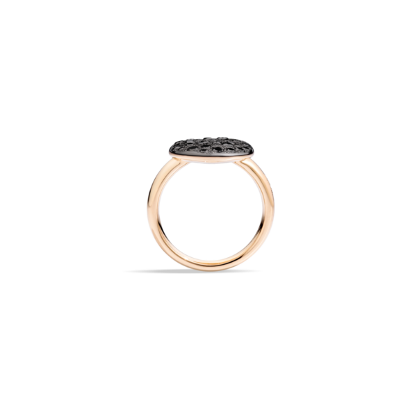 PAB2040_O7000_DBK00_030_Pomellato_ring-sabbia-large-rose-gold-18kt-treated-black-diamond.png