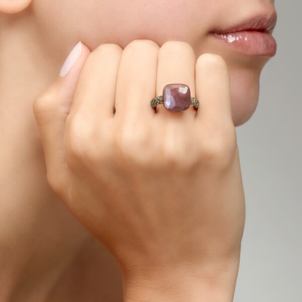 PAB4010_O6BKR_BRADD_100_Pomellato_ring-nudo-chocolate-maxi-rose-gold-18kt-white-gold-18kt-brown-adularia-brown-diamond.jpg