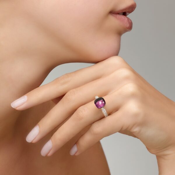 PAB7040_O6WHR_DB0OI_100_Pomellato_nudo-petit-ring-rose-gold-18kt-white-gold-18kt-amethyst-diamond.jpg