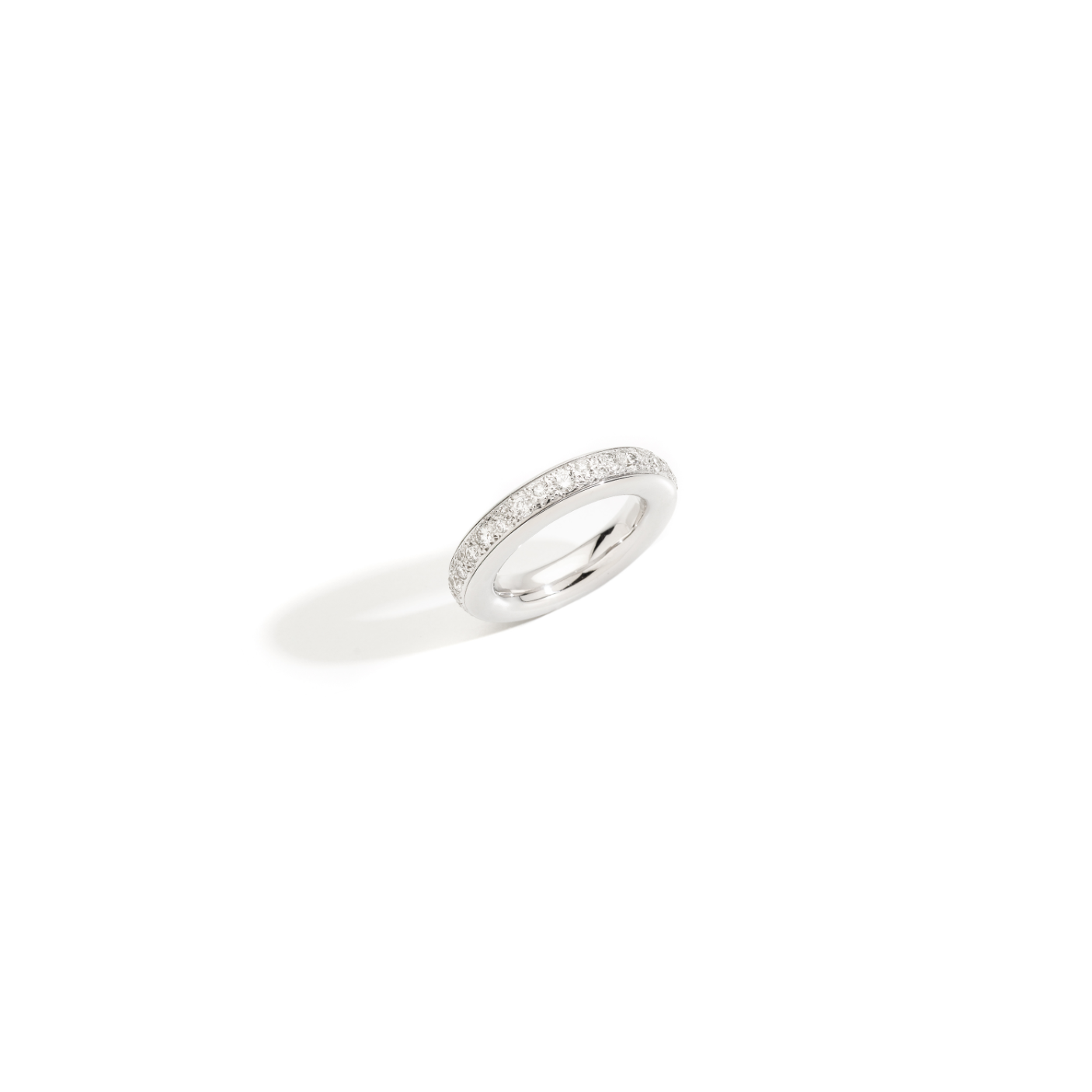 PAB7120_O2WHR_DB000_010_Pomellato_ring-iconica-pavé-white-gold-18kt-diamond.png