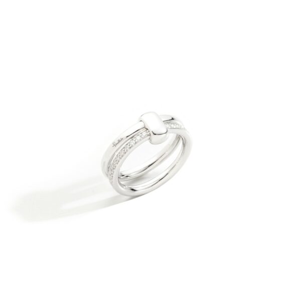 PAC0100_O2WHR_DB000_020_Pomellato_ring-iconica-white-gold-18kt-diamond.jpg