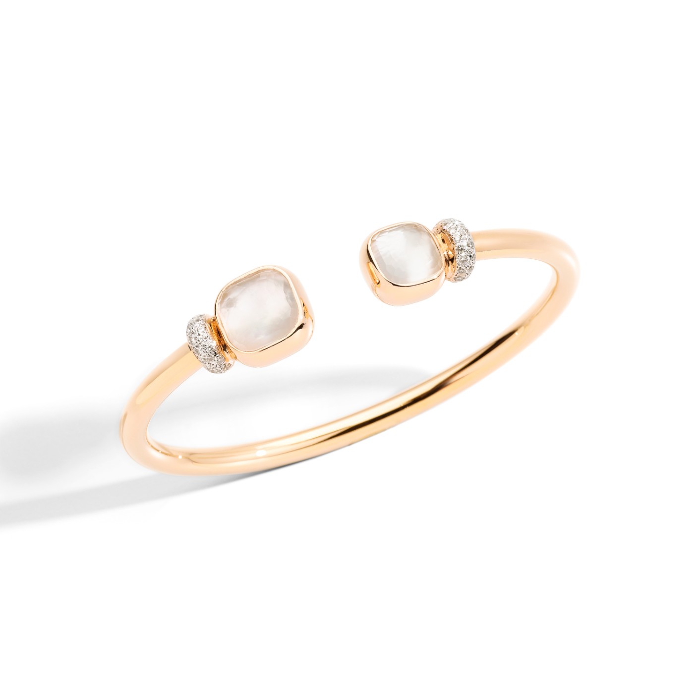 PBC1006_O7WHR_BTBMP_010_Pomellato_bracelet-nudo-rose-gold-18kt-white-topaz-mother-of-pearl-diamond.jpg