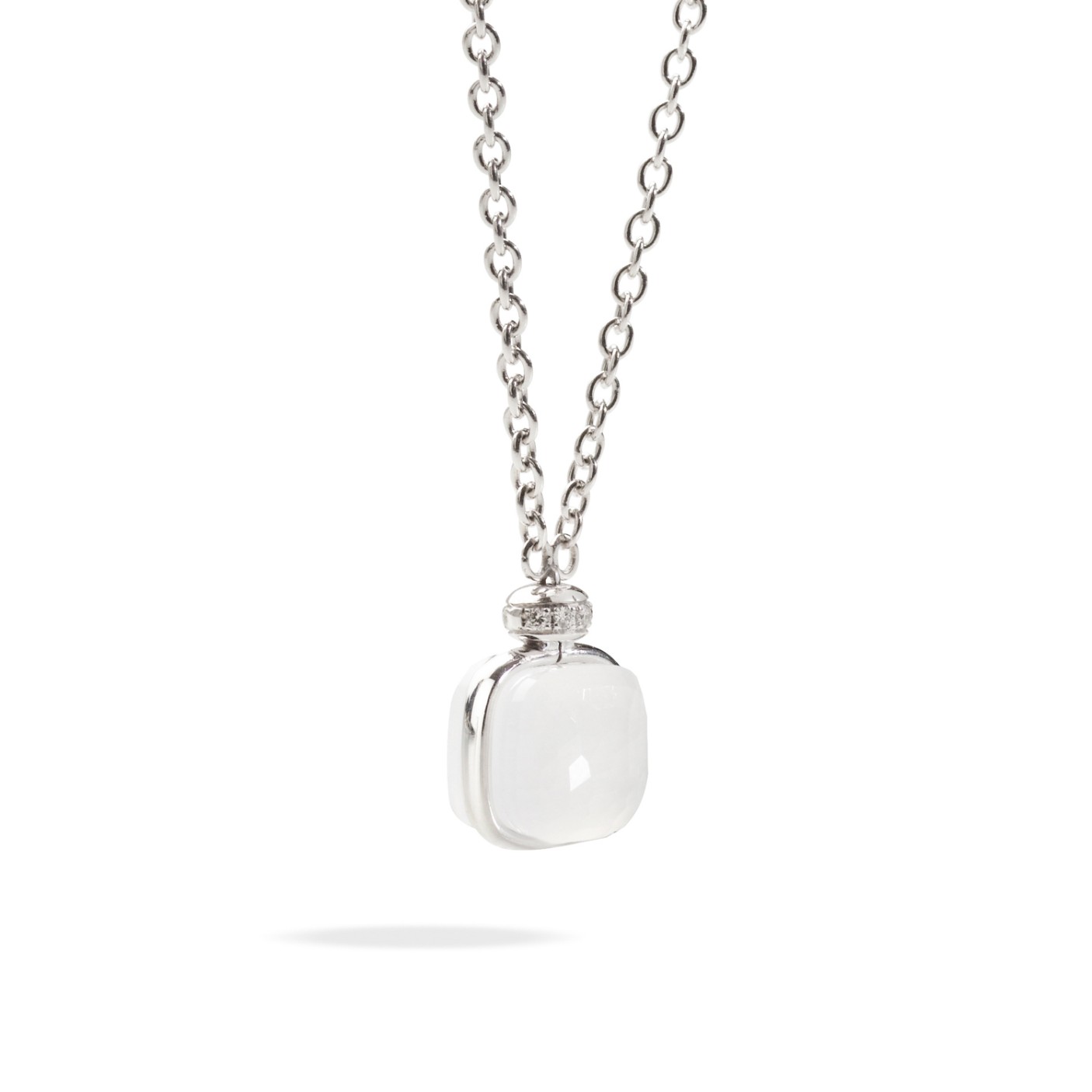 PCC2030_UWWHR_B0QLT_010_Pomellato_necklace-with-pendant-nudo-milky-white-gold-18kt-diamond.jpg
