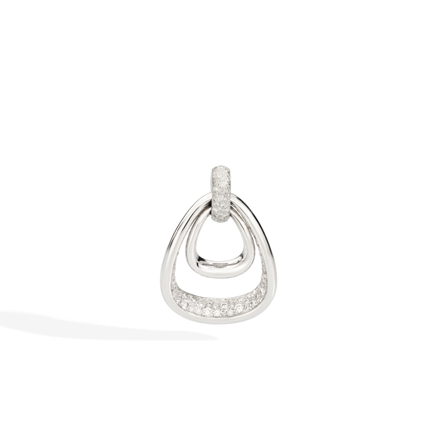 PMC0091_O2WHR_DB000_010_Pomellato_fantina-pendant-white-gold-18kt-diamond.png