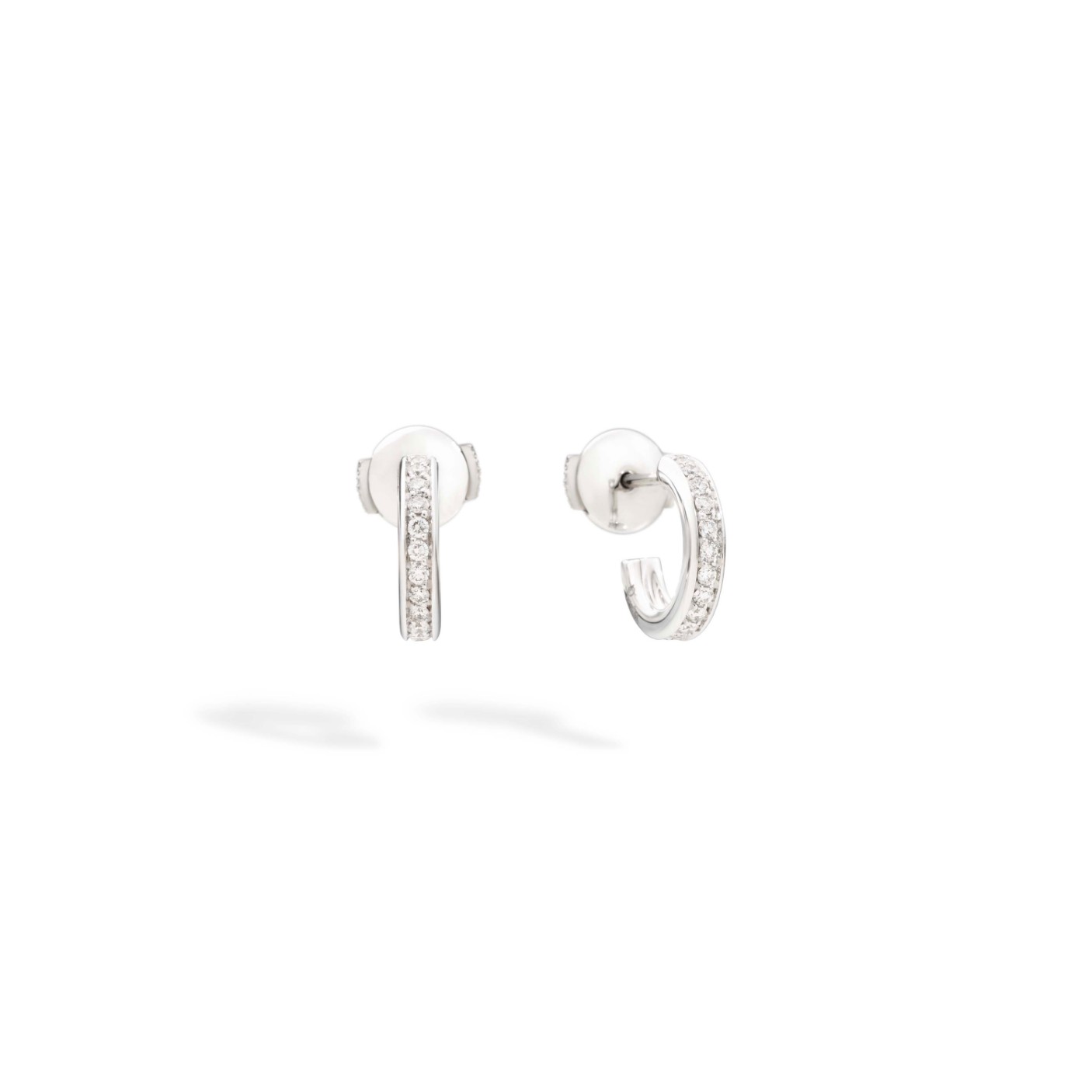 POB8110_O2WHR_DB000_010_Pomellato_earrings-iconica-white-gold-18kt-diamond.jpg