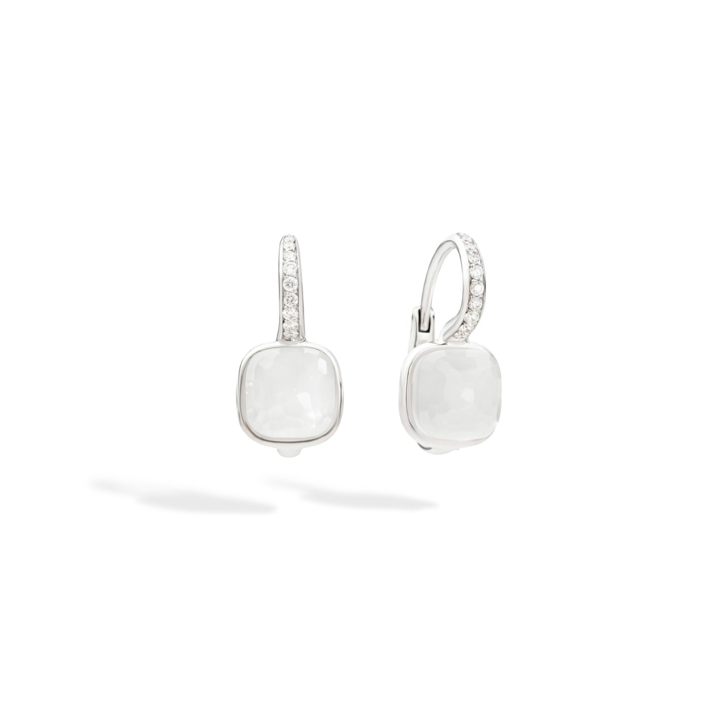 POC2030_UWWHR_B0QLT_010_Pomellato_earrings-nudo-milky-white-gold-18kt-diamond.jpg